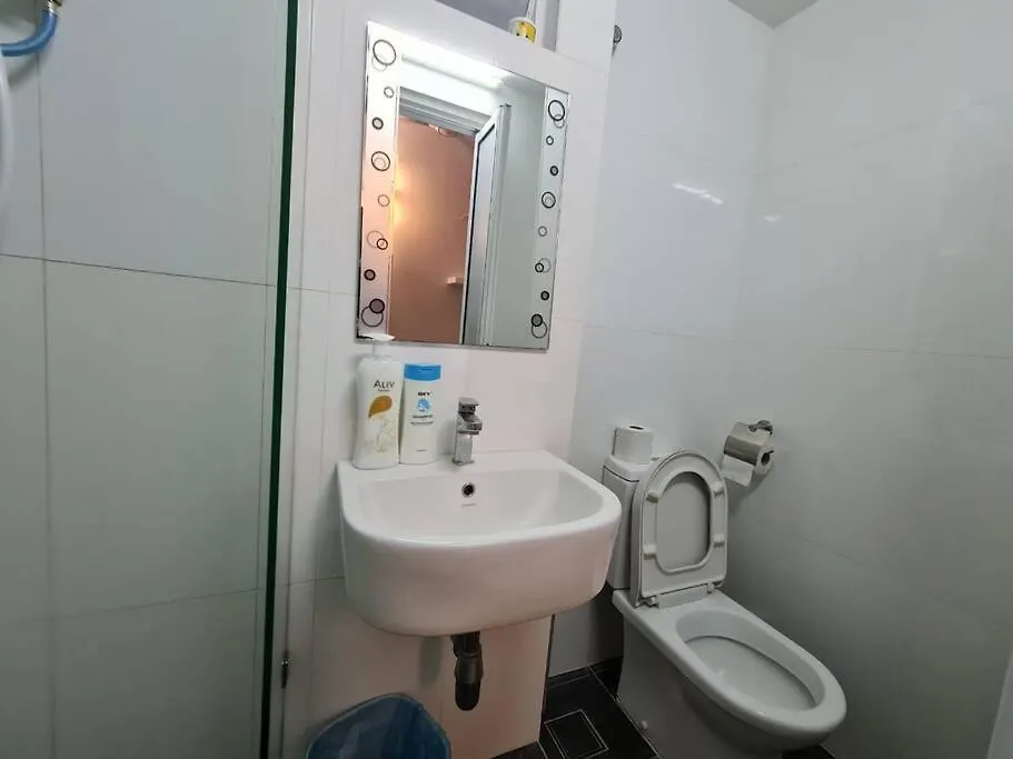 Maritime Luxury Duplex 2Bedrooms 6-10Pax Jelutong Malaysia